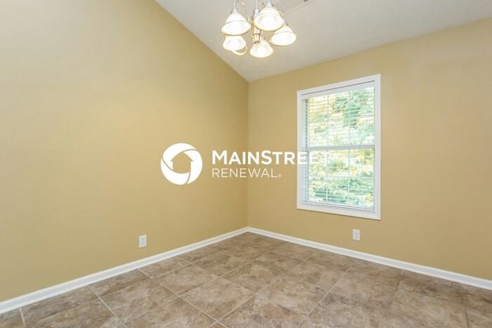 5559 Princeton Oaks Ln - Photo 6 of 16