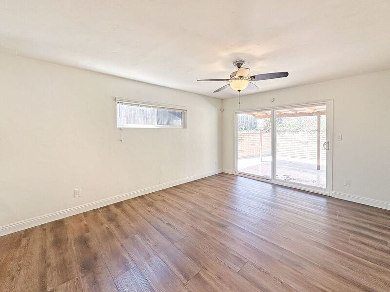 6212 Potomac St - Photo 7 of 21