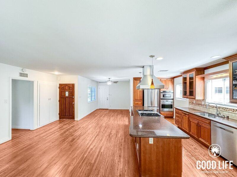 1770 W Chateau Ave - Photo 5 of 33