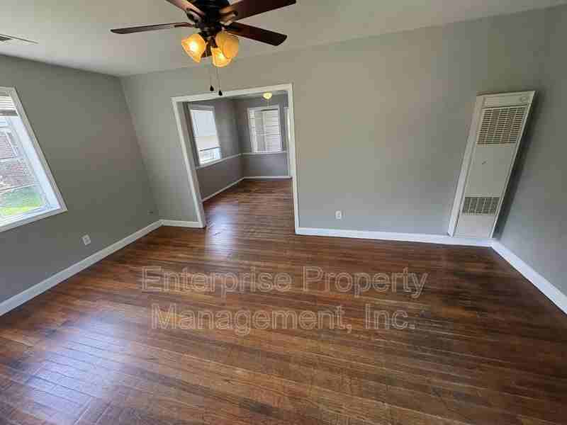 2083 Charleston Rd - Photo 3 of 16