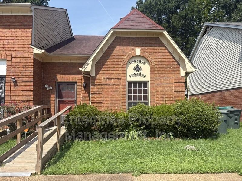 2995 Charlestowne Pl