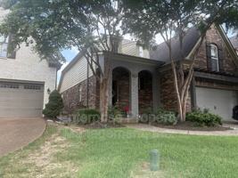 featured image of 886 Winter Leaf Dr