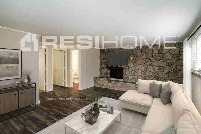 1906 Robinson Rd - Photo 5 of 19