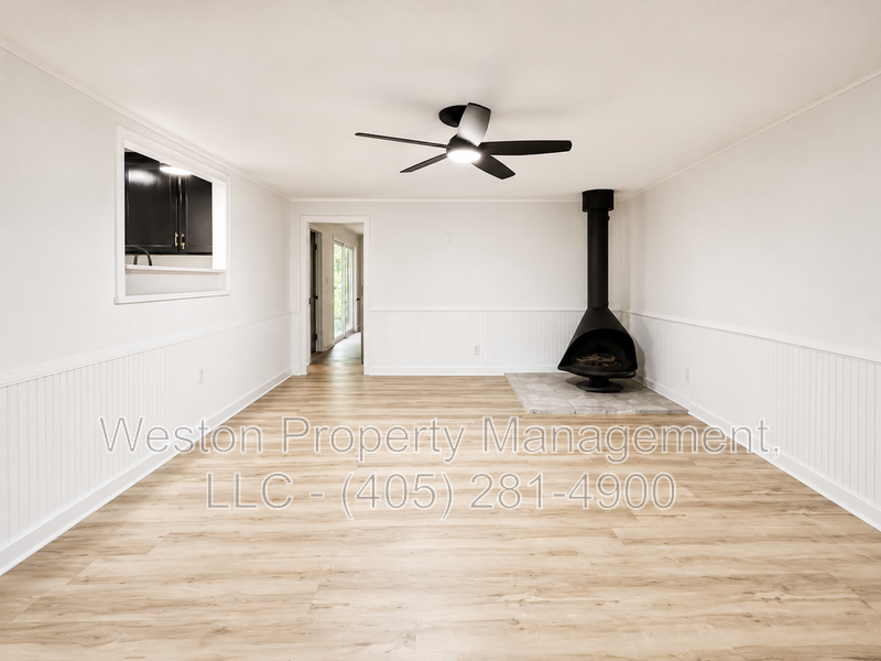 9609 Greystone Ave - Photo 2 of 11