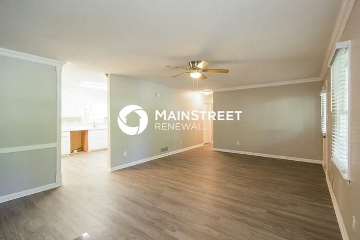 2300 Leaf Land Dr - Photo 3 of 16
