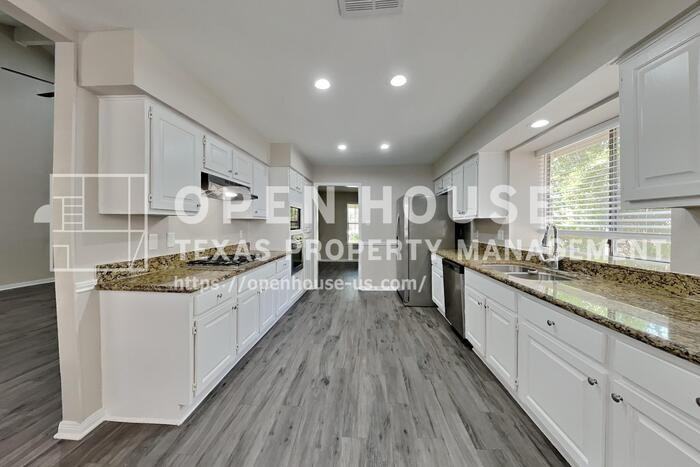 2811 Pineleaf Dr - Photo 6 of 24