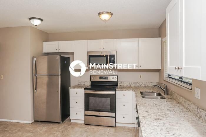1287 Wadsworth St Se - Photo 4 of 16