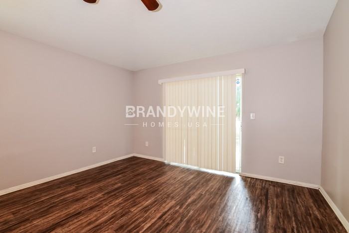 701 Washington St - Photo 3 of 20