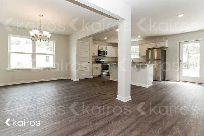 205 Western Red Cedar Dr - Photo 5 of 18