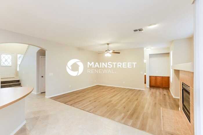 12210 N 128th Dr - Photo 5 of 17