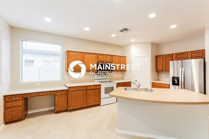 12210 N 128th Dr - Photo 7 of 17