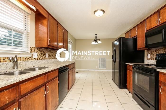 223 Jonathan Way - Photo 6 of 16