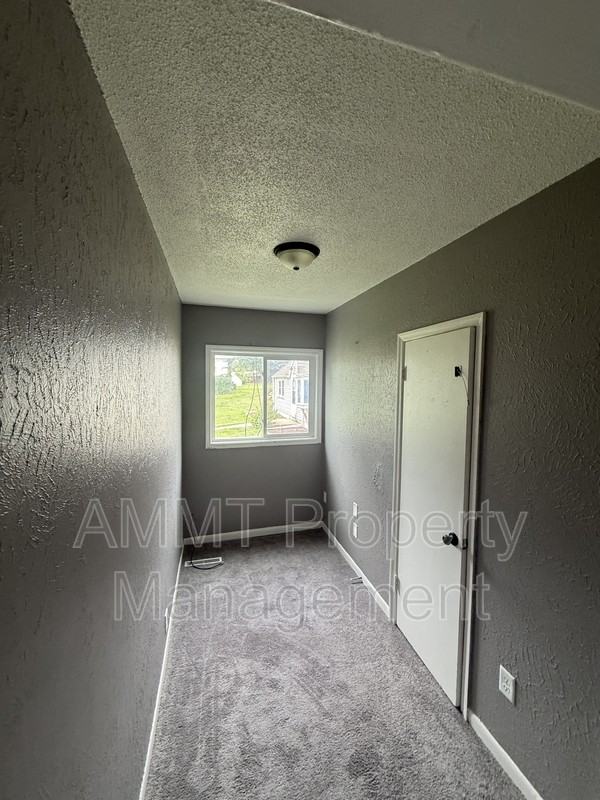1838 J Ave Ne - Photo 6 of 10