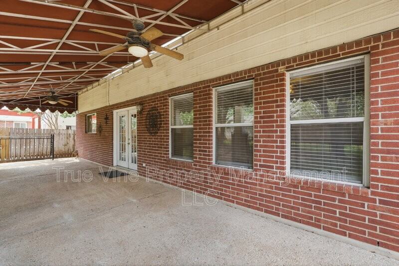 6317 Stable Farm - Photo 4 of 39