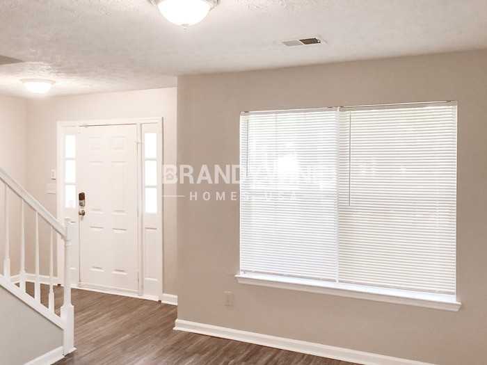 2586 Rainover Ct - Photo 4 of 29