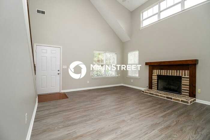 1474 Bern Dr - Photo 2 of 17