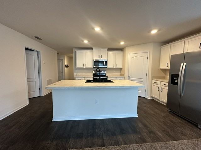 3423 Belen Ct - Photo 4 of 20