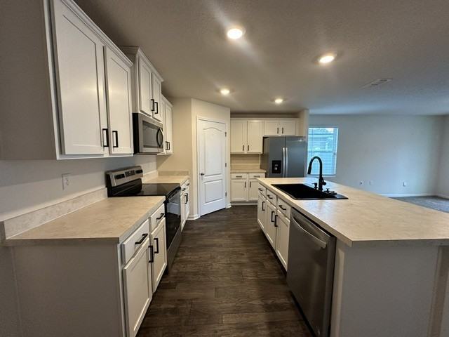 3423 Belen Ct - Photo 5 of 20