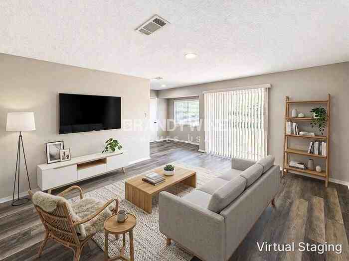 8428 Raymond Ave - Photo 3 of 23