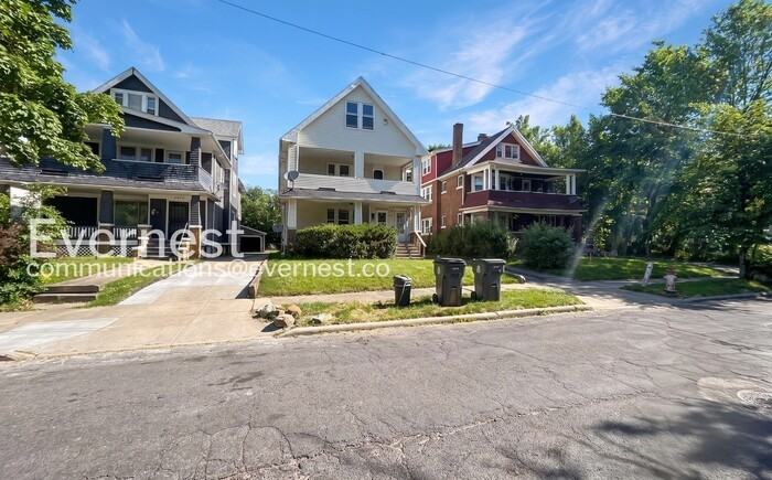 3411 Beechwood Ave #2ndFL - Photo 2 of 32