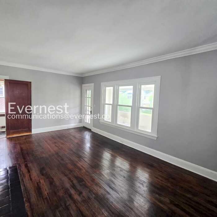 3411 Beechwood Ave #2ndFL - Photo 4 of 32