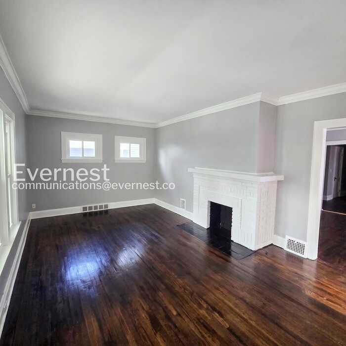 3411 Beechwood Ave #2ndFL - Photo 6 of 32