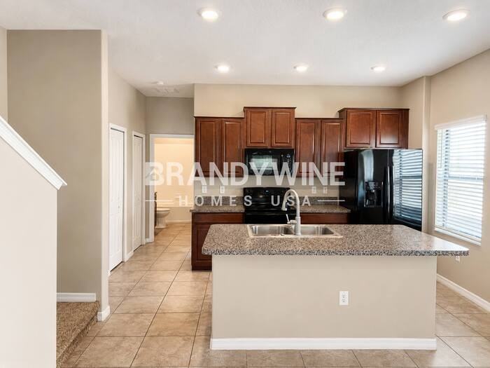 5580 Mercado Dr - Photo 7 of 33