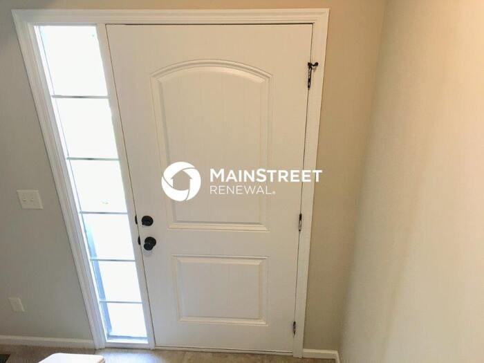 2826 N 99th Ter - Photo 4 of 23