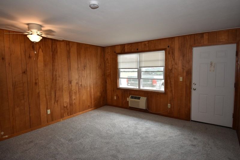 23 Alexander Dr #22 - Photo 2 of 8