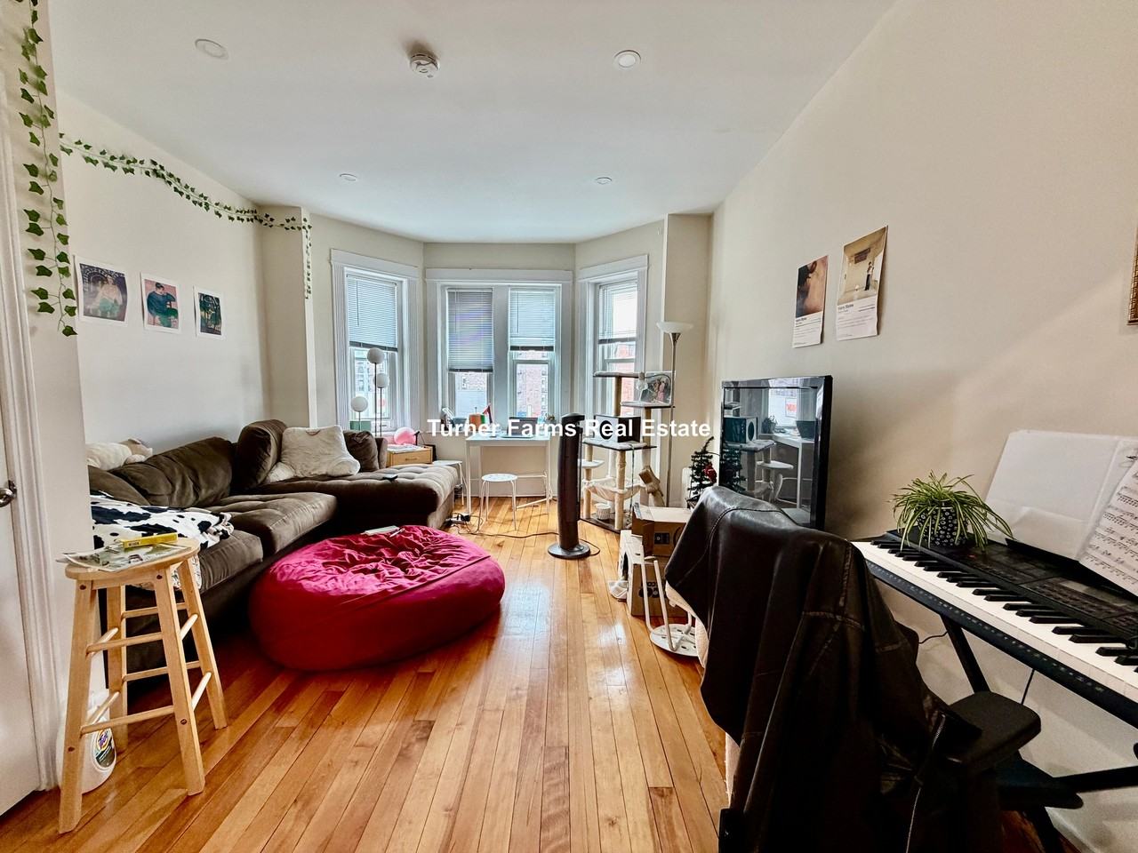 Harvard Ave #5 - Photo 2 of 26