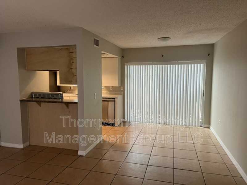 1736 E Mulberry Dr - Photo 3 of 9