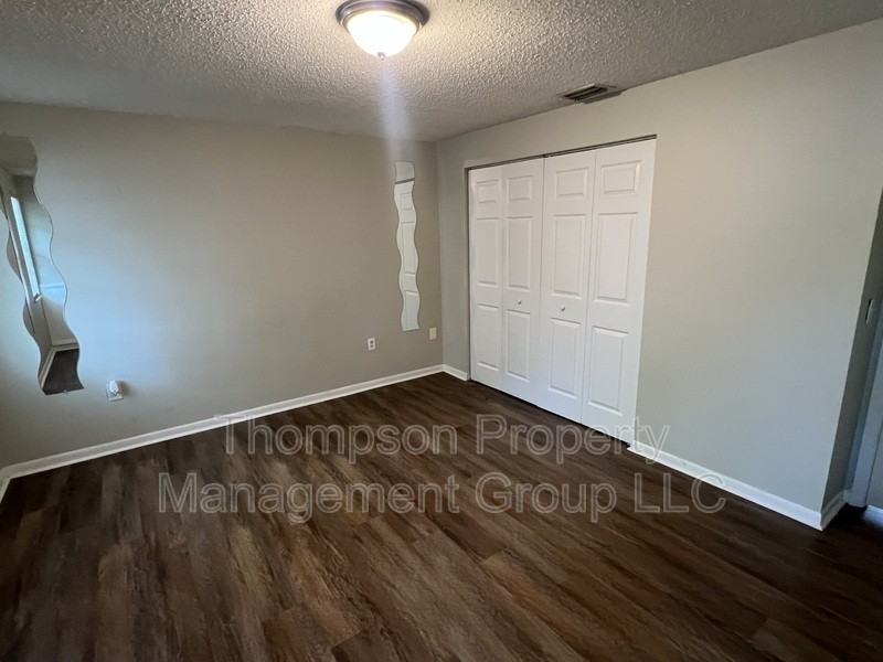 1736 E Mulberry Dr - Photo 7 of 9