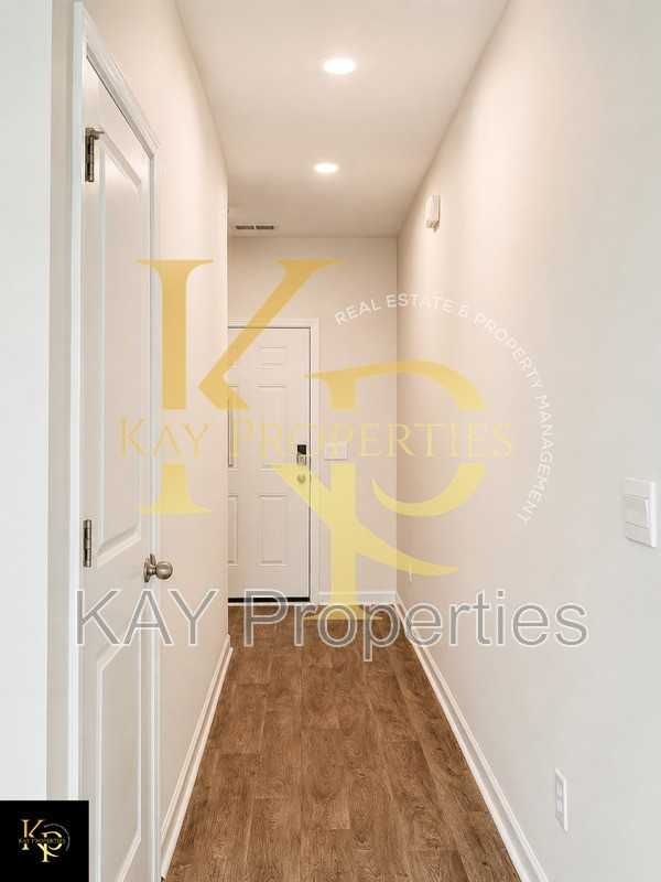 2840 Egert Dr - Photo 4 of 17