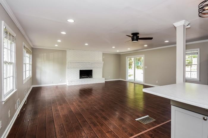 513 Hemlock Dr - Photo 6 of 19