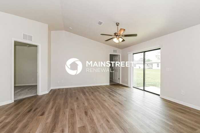 2702 50th St W - Photo 4 of 18