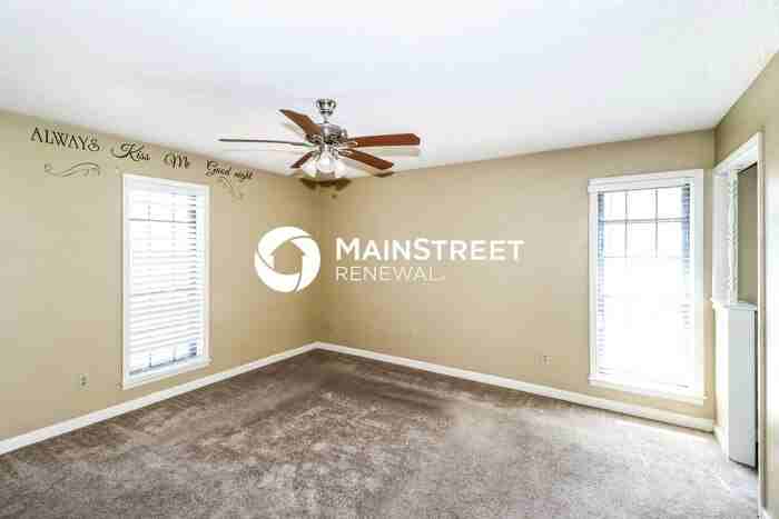 4311 Huntersglen E - Photo 5 of 14