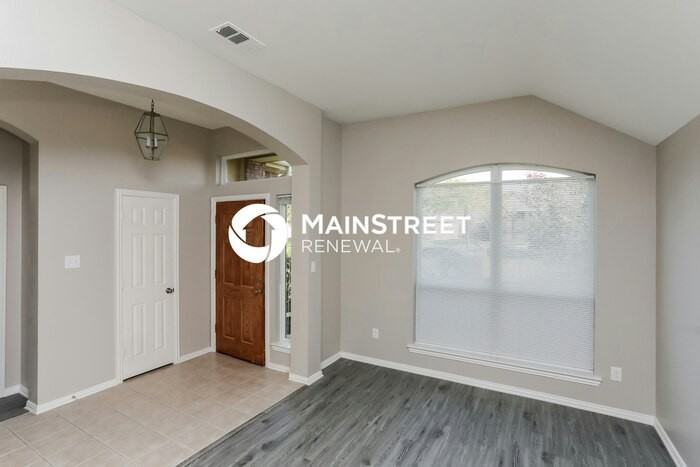529 Covey Trl - Photo 2 of 13