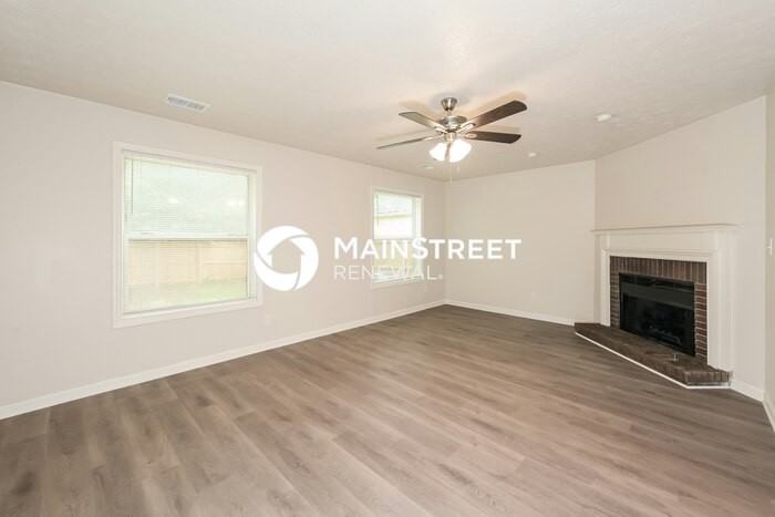 4685 Cedar Park Trl - Photo 2 of 18