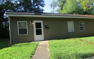 327 Oak St - Photo 1 of 1