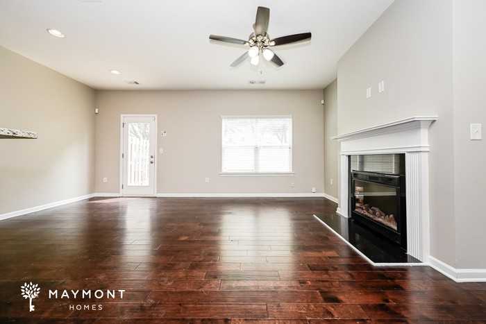 2716 Avanti Way - Photo 5 of 16