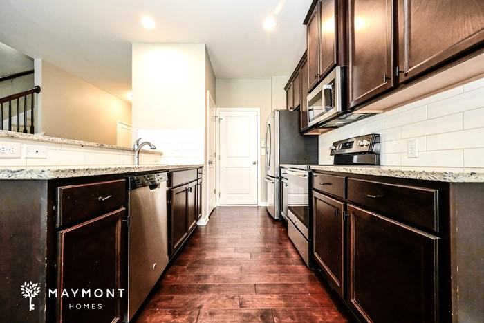 2716 Avanti Way - Photo 7 of 16