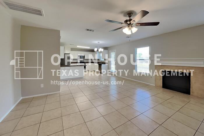 15610 Manorford Ct - Photo 5 of 20