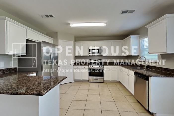 15610 Manorford Ct - Photo 6 of 20