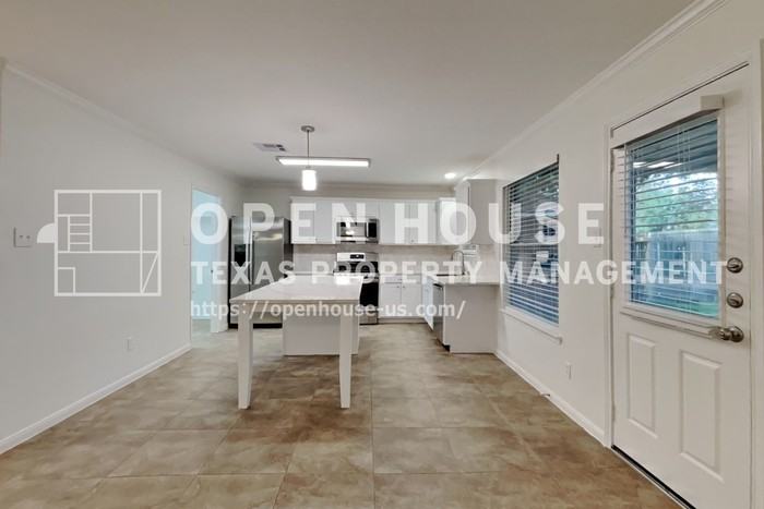 32334 Summer Park Ln - Photo 6 of 21