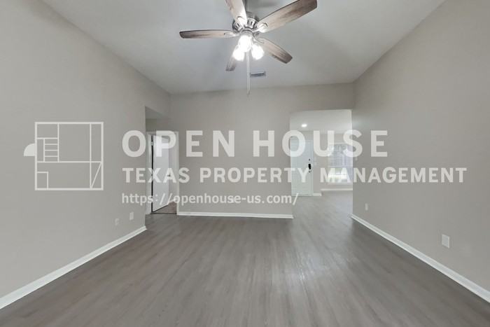 28811 Stapleford St - Photo 5 of 20