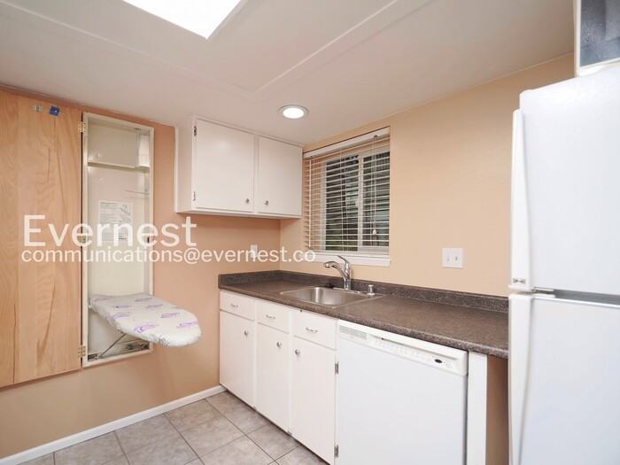 Redmond Woodinville Rd Ne - Photo 4 of 20
