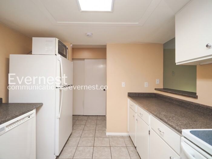 Redmond Woodinville Rd Ne - Photo 6 of 20