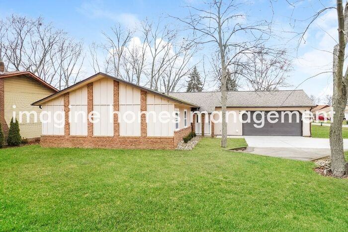 17648 Drake Rd - Photo 4 of 16