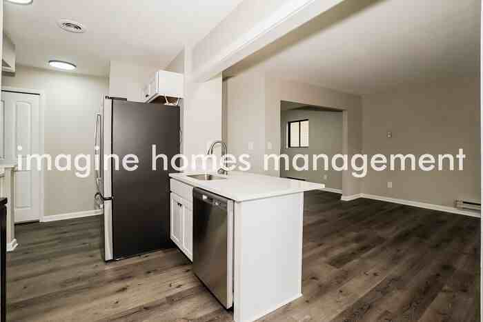 17648 Drake Rd - Photo 7 of 16