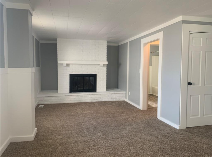 57 S 5th Ave - Photo 3 of 6